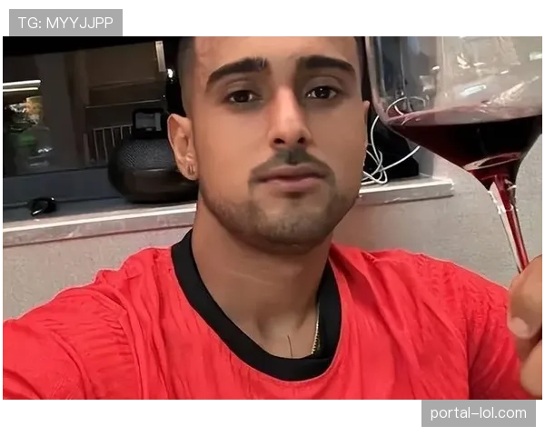 莱昂纳多帽子戏法当选最佳，赛季表现高光