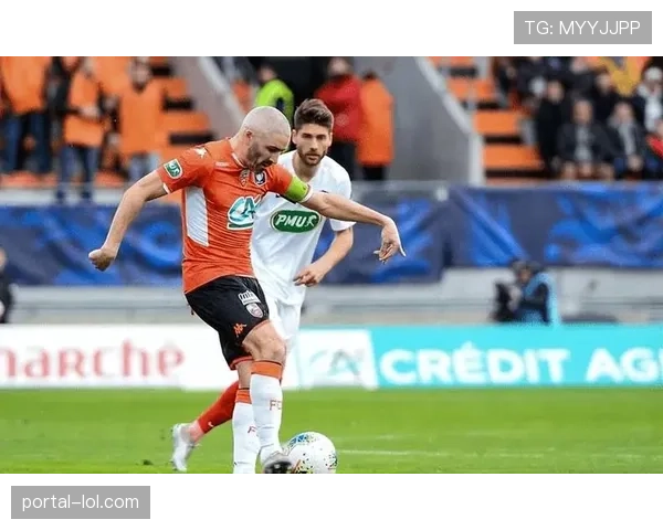 朗斯主帅萨热:战术革新者,用高速推进体系打破巴黎霸权 朗斯主帅萨热:战术革新者,用高速推进体系打破巴黎霸权