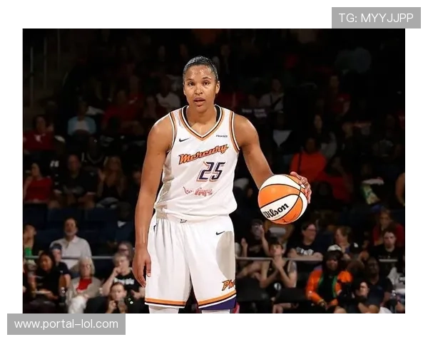 老将托马斯准三双助水星晋级，赛后与邦纳相拥庆祝多年后再闯总决赛